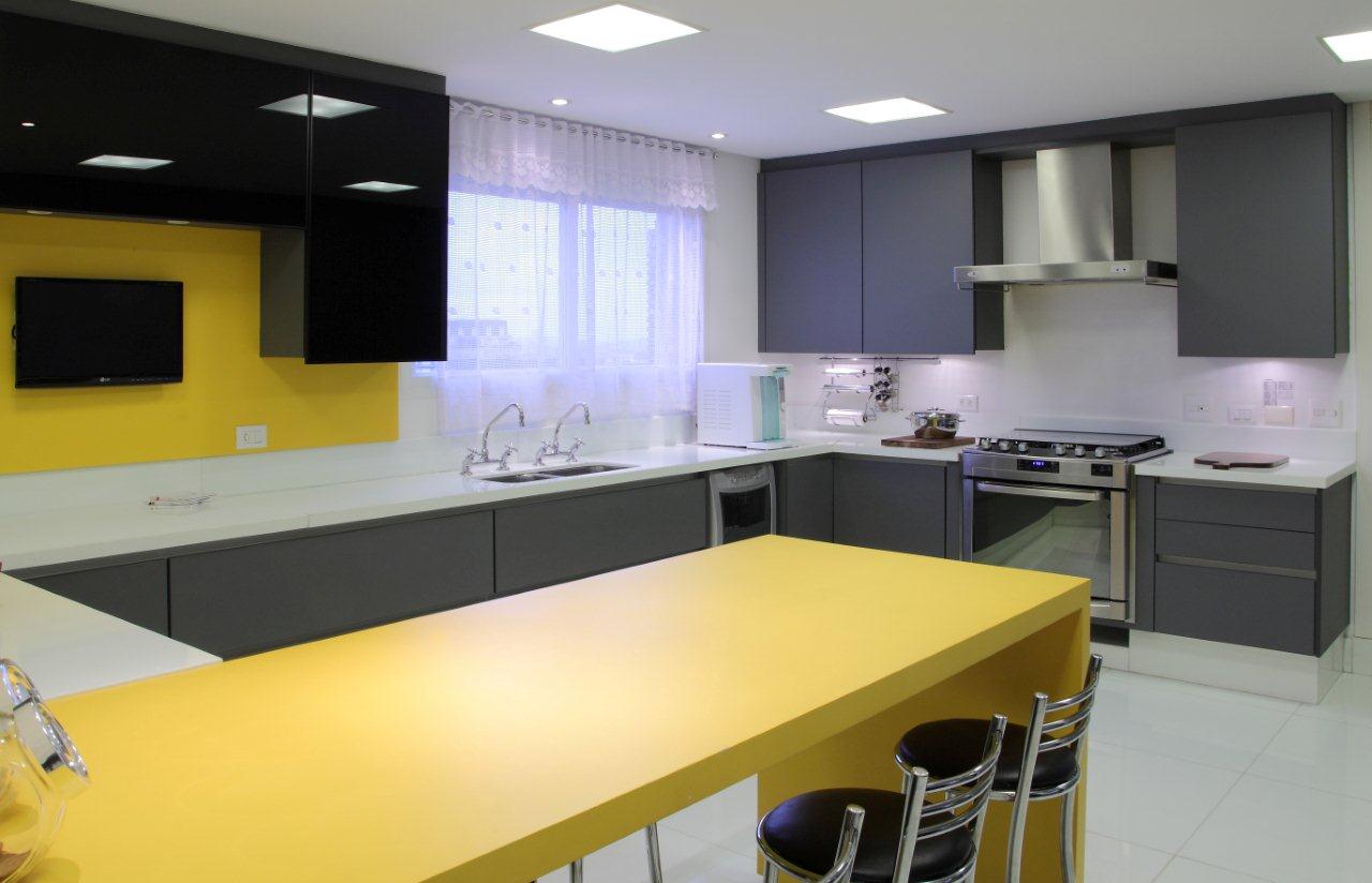 Conheça mais projetos com a cor amarela para se inspirar — Cor amarela: 20 ambientes com diferentes tons e combinaç (17)