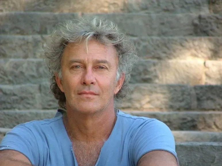 Designers de interiores famosos: Carlos Motta