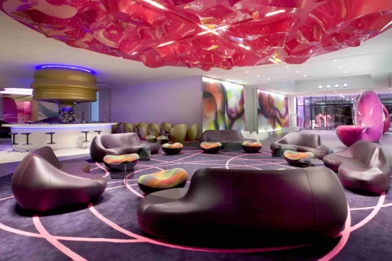 Designers de interiores famosos: Hotel Nhow – Karim Rashid
