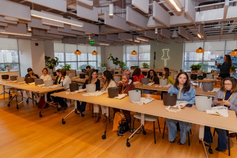 Profissionais de arquitetura e paisagismo reunidos no evento de parceria entre Viva Decora, Pinterest e Japi Garden.
