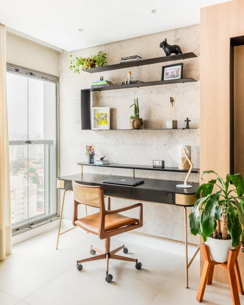 Projeto do BMA Studio | Para quem trabalha em casa, é válido saber posicionar o espaço em um local iluminado, arejado