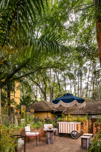Projeto: Karin Marini, da Leve Paisagismo e Ana Lui | A riqueza da flora brasileira em destaque, com diferentes espécies que contribuem para a biodiversidade do ambiente.